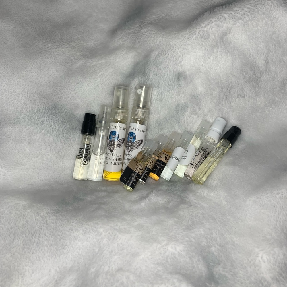 11 Fragrance Samples